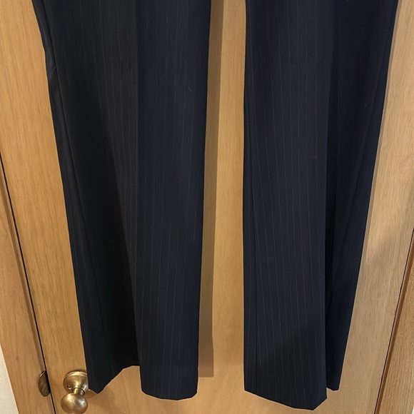 Express Women’s Editor Original Flare Pinstripe Pants New Navy Blue Size 6 - Picture 3 of 15